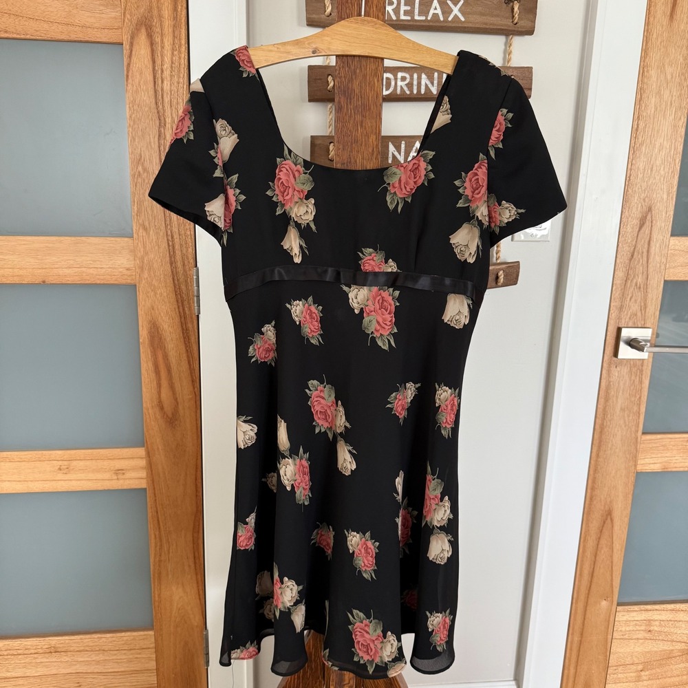 Vintage Virgo II Y2K Black Floral Rose Empire Waist Romantic Mini Dress 14 EUC